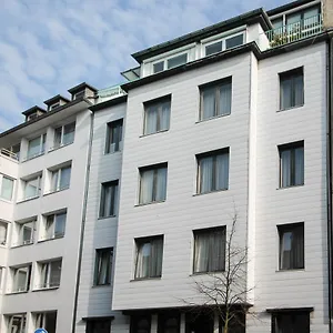 Dusseldorfer Apartment